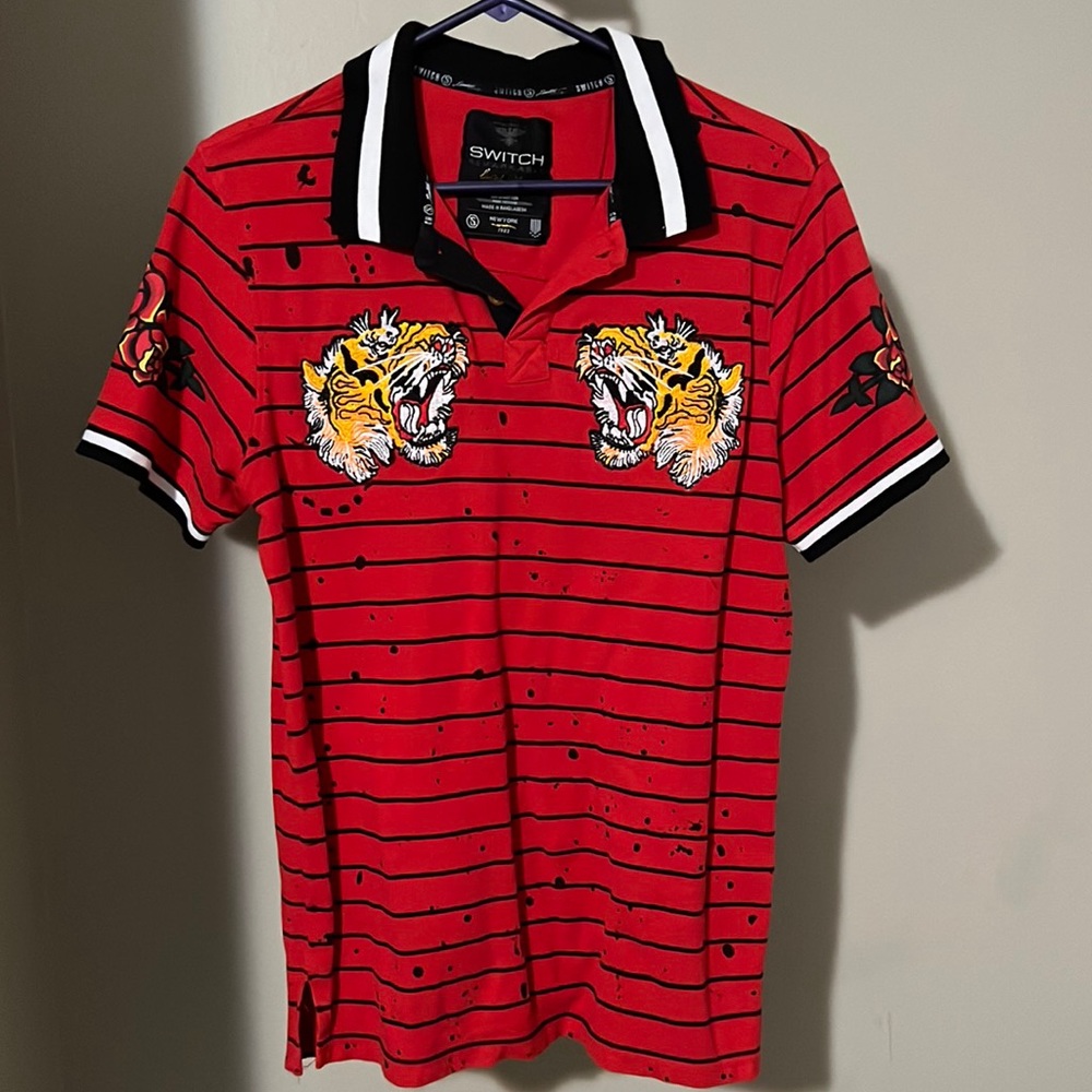 Red Collar Shirt